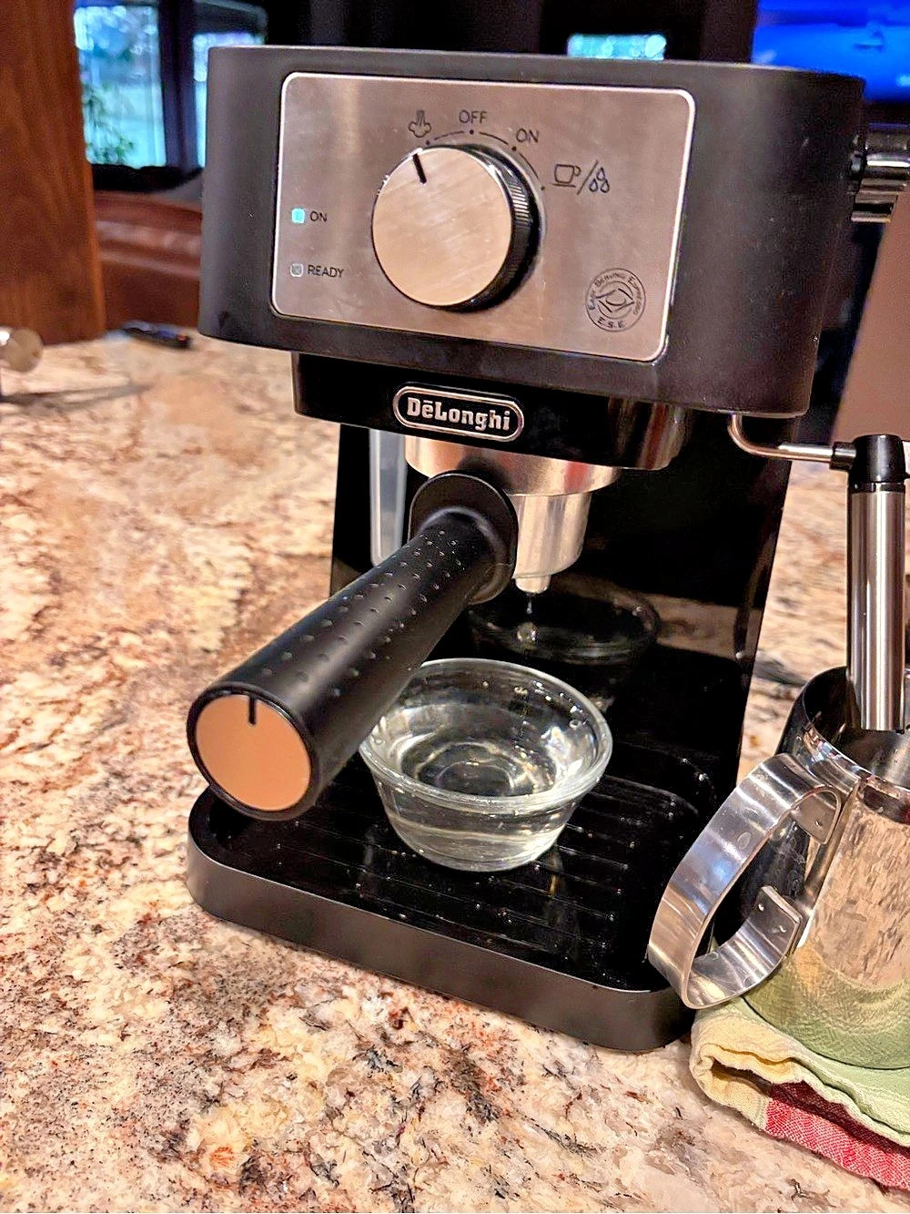 DeLonghi Espresso Machine Black & Silver